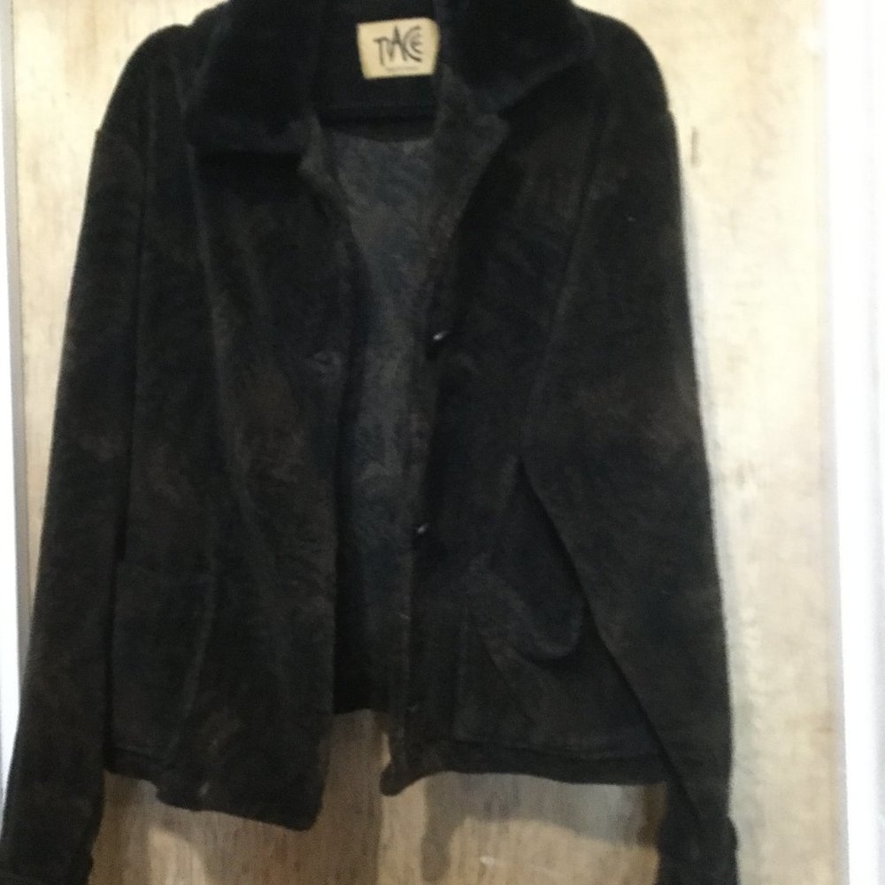 Made in Canada faux fur button front coat size large